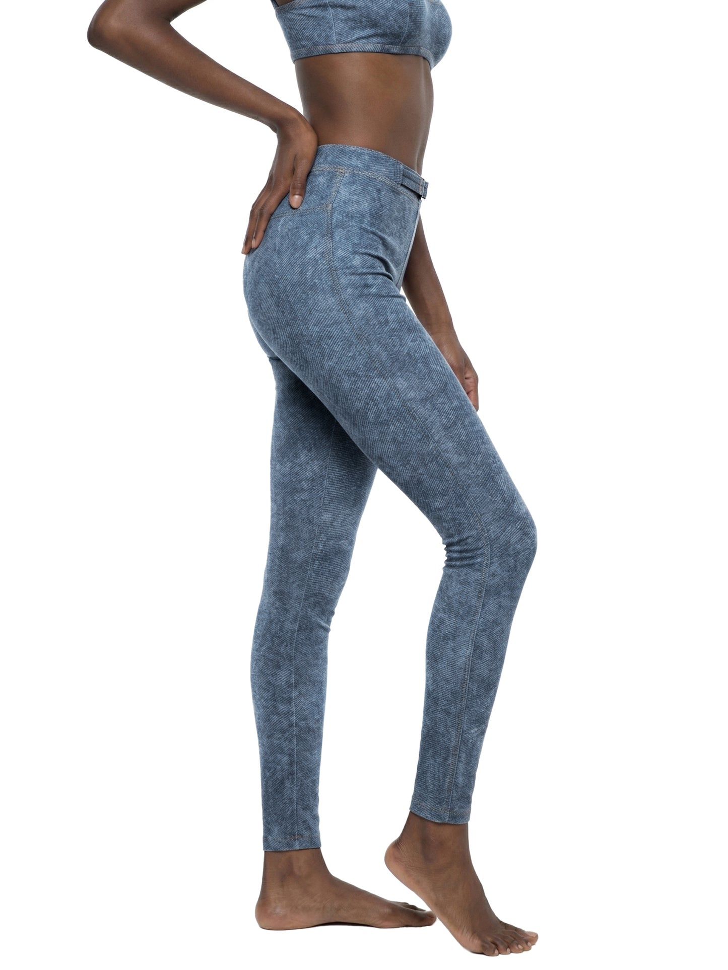 SQUIGGLE Women's Faux Denim Zip-Fly Leggings